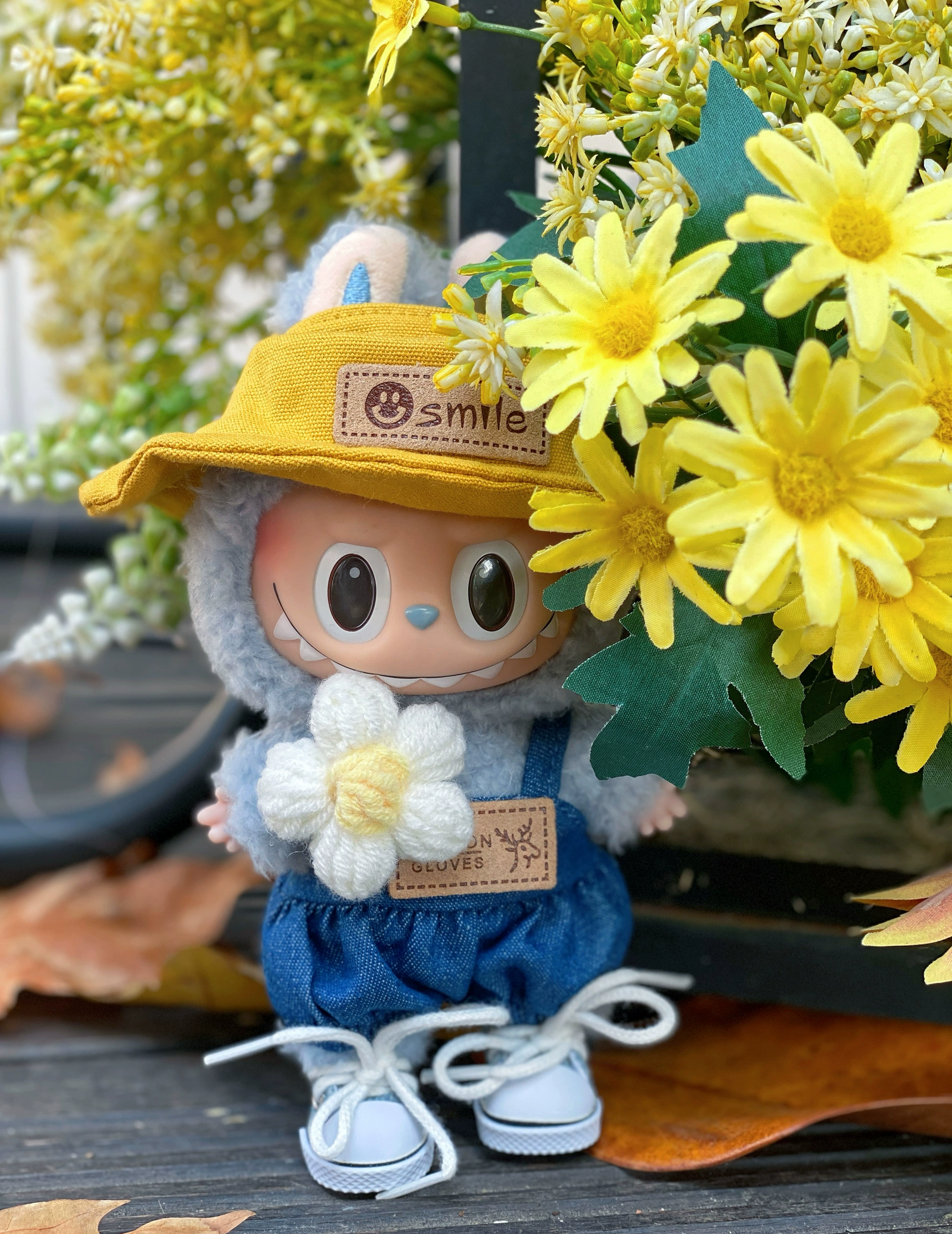 Labubu Clothes – Xiaochun Cowboy Overalls & Fisherman Hat Set | nekolulu 8 Labubu Clothes – Xiaochun Cowboy Overalls & Fisherman Hat Set | nekolulu - Image 8