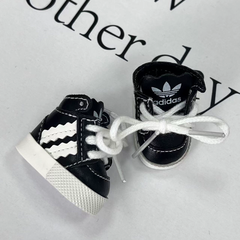 Labubu Clothes Set – Black Smiley Overalls & Beanie | nekolulu 7 Labubu Clothes Set – Black Smiley Overalls & Beanie | nekolulu - Image 7