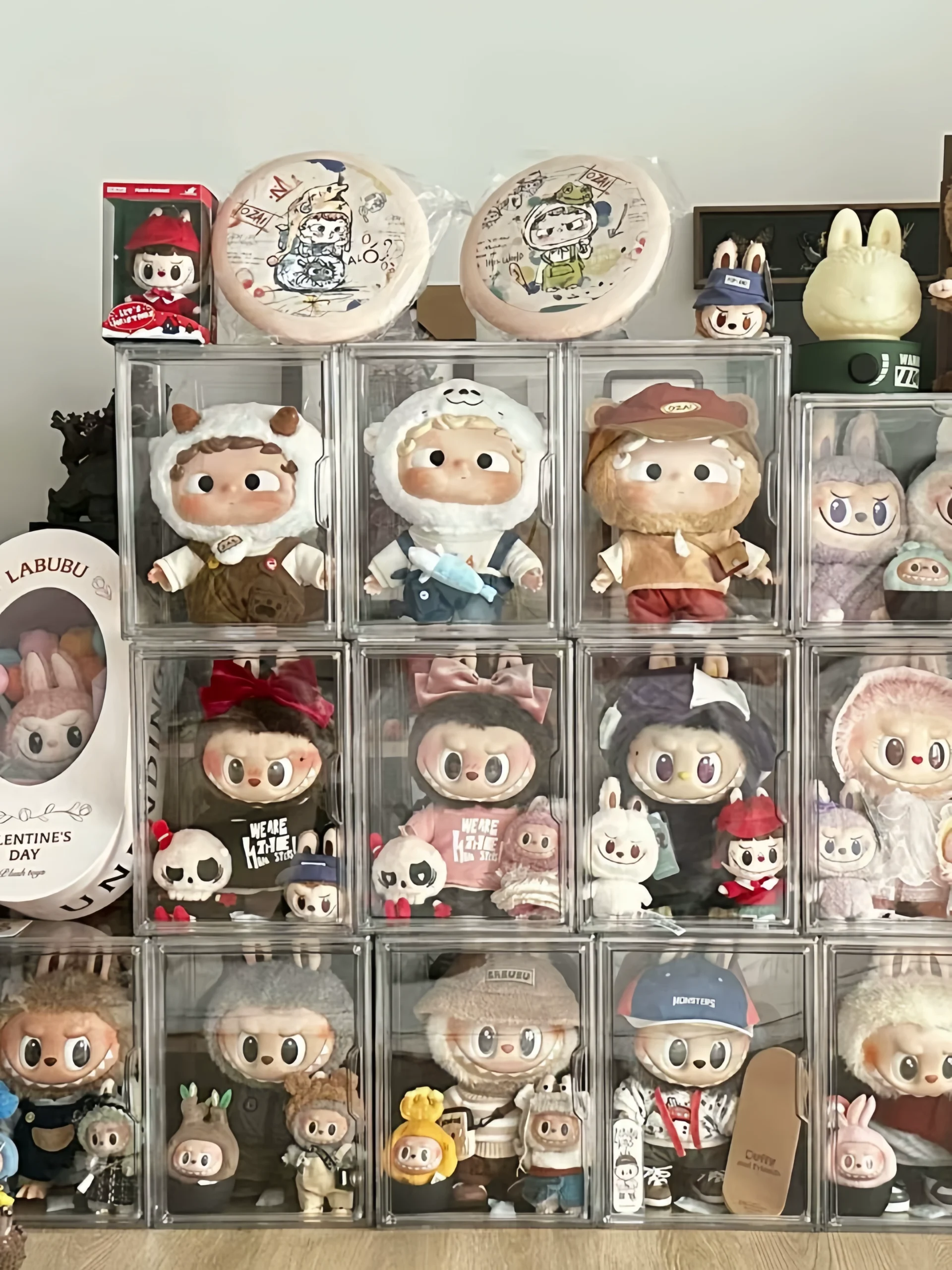 Labubu Display Box – Transparent Figure Display Cabinet & Storage Box (Multi-Layer) | nekolulu 3 Labubu Display Box – Transparent Figure Display Cabinet & Storage Box (Multi-Layer) | nekolulu - Image 3