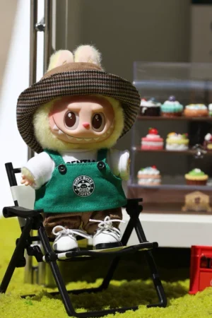 Labubu Clothes Set – Green Overalls & Plaid Bucket Hat | nekolulu