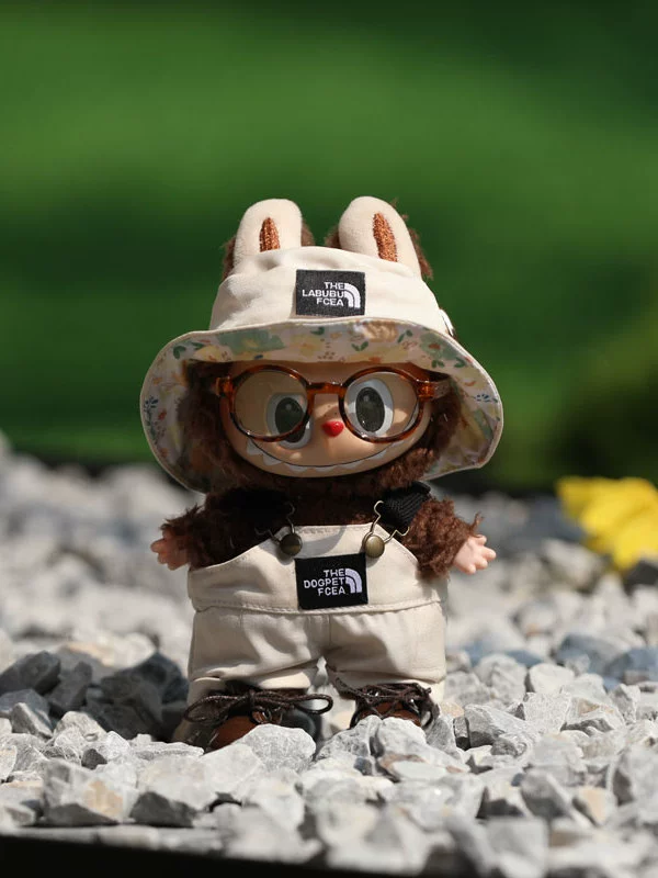 Labubu Clothes – White North Fisherman Hat & Overalls Set | nekolulu 2 Labubu Clothes – White North Fisherman Hat & Overalls Set | nekolulu - Image 2