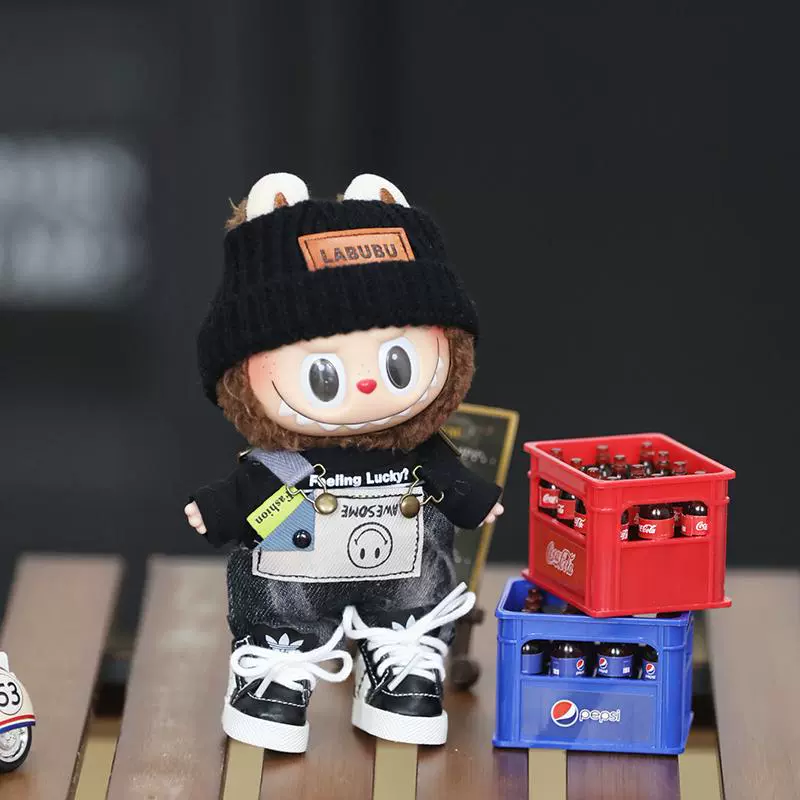 Labubu Clothes Set – Black Smiley Overalls & Beanie | nekolulu 1 Labubu Clothes Set – Black Smiley Overalls & Beanie | nekolulu