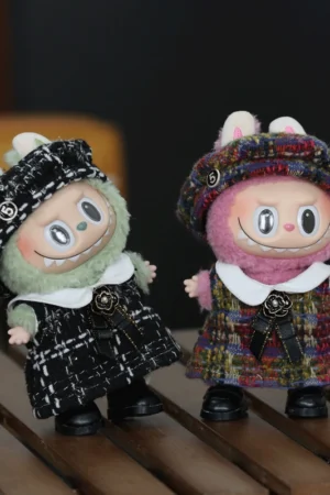 Labubu Clothes Set – Plaid Dress & Beret Hat Outfits | nekolulu