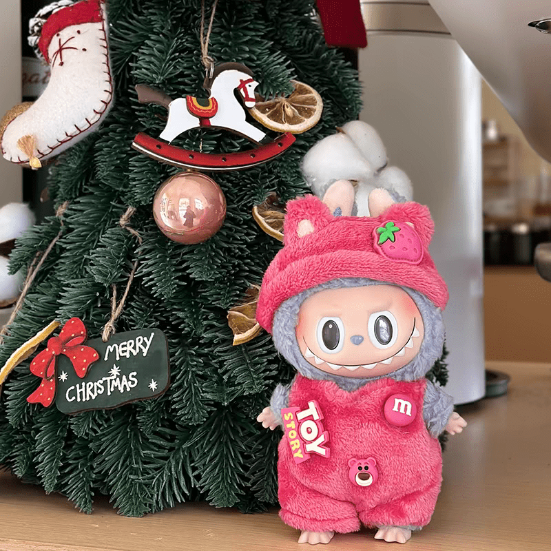 Labubu Clothes Set – Pink Strawberry Bear Outfit with Headband | nekolulu 3 Labubu Clothes Set – Pink Strawberry Bear Outfit with Headband | nekolulu - Image 3