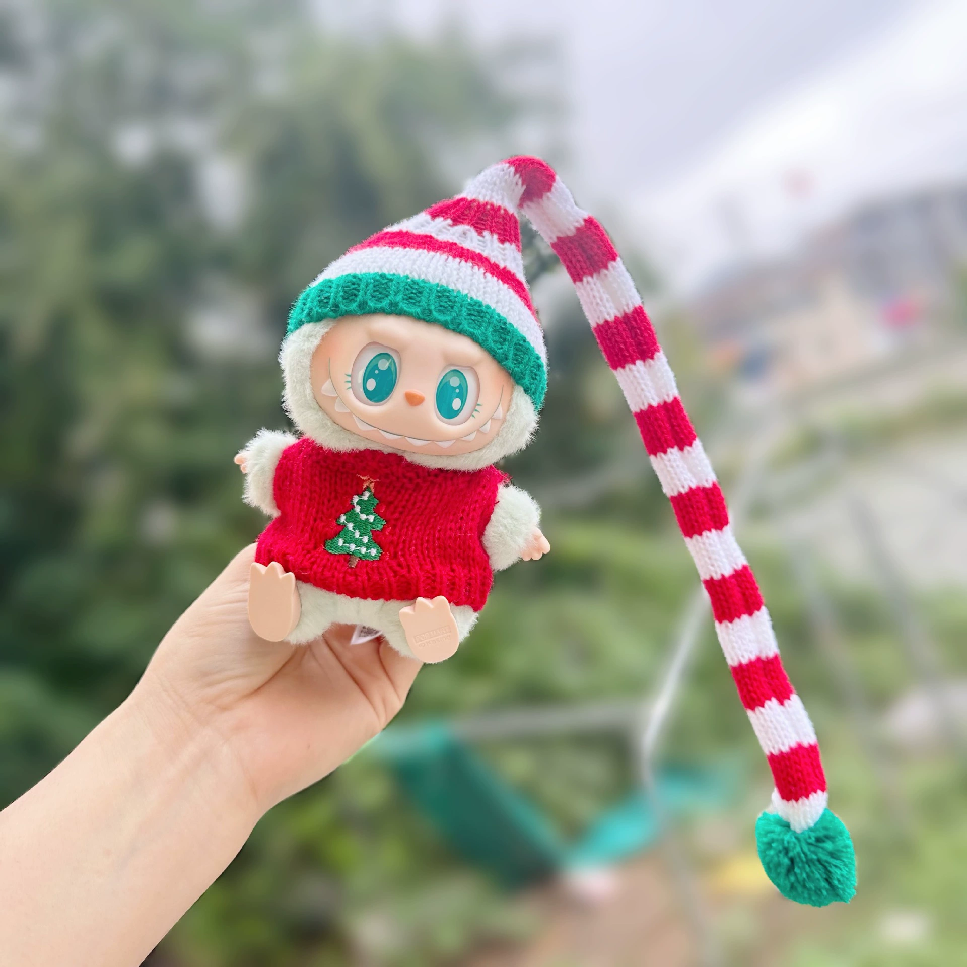 Labubu Doll Clothes (Christmas) – Eye-Catching Knit Hat & Sweater Set for 1st-2nd Gen Labubu (4 SKUs) | nekolulu 4 Labubu Doll Clothes (Christmas) – Eye-Catching Knit Hat & Sweater Set for 1st-2nd Gen Labubu (4 SKUs) | nekolulu - Image 4