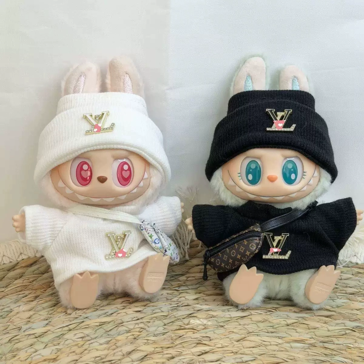 Labubu Doll Clothes (Outfit Set) – Luxury Sweater, Skirt, Hat & Accessories for 1st-4th Gen Labubu (4 SKUs) | nekolulu 3 Labubu Doll Clothes (Outfit Set) – Luxury Sweater, Skirt, Hat & Accessories for 1st-4th Gen Labubu (4 SKUs) | nekolulu - Image 3